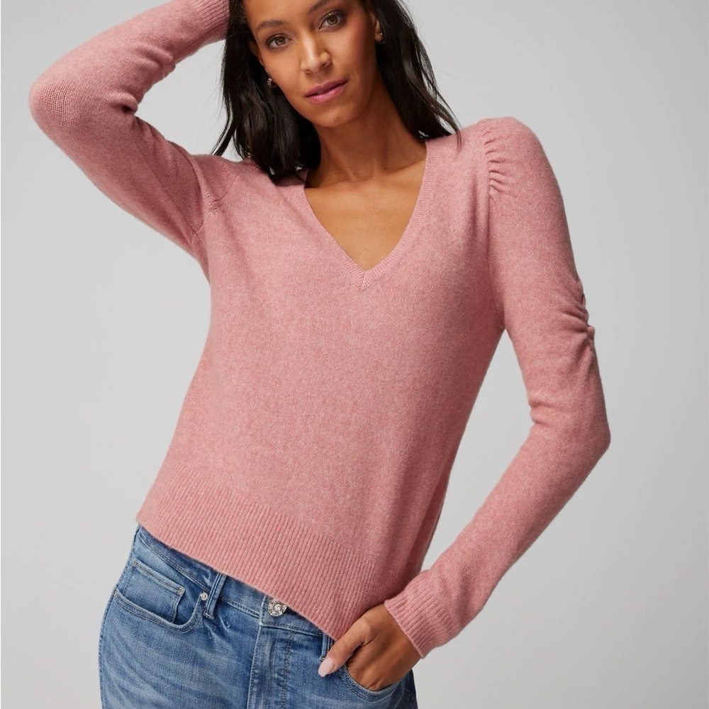 White House Black Market Puff Sleeve V-Neck Pull Over Blush Sweater - Picture 1 of 7